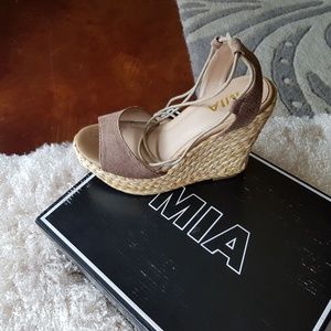 Mia Medali Wedge Shoe